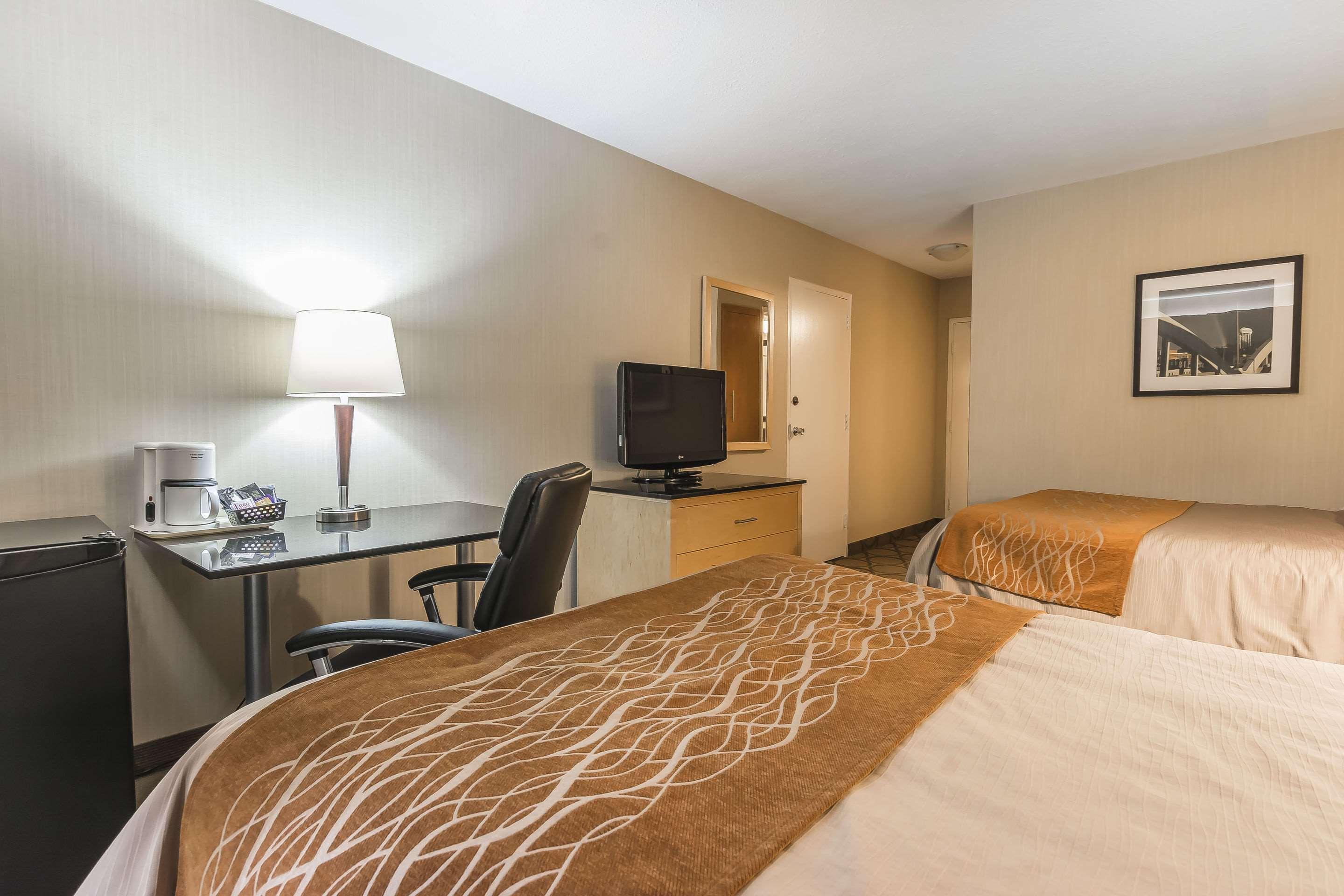 בלוויל Comfort Inn מראה חיצוני תמונה