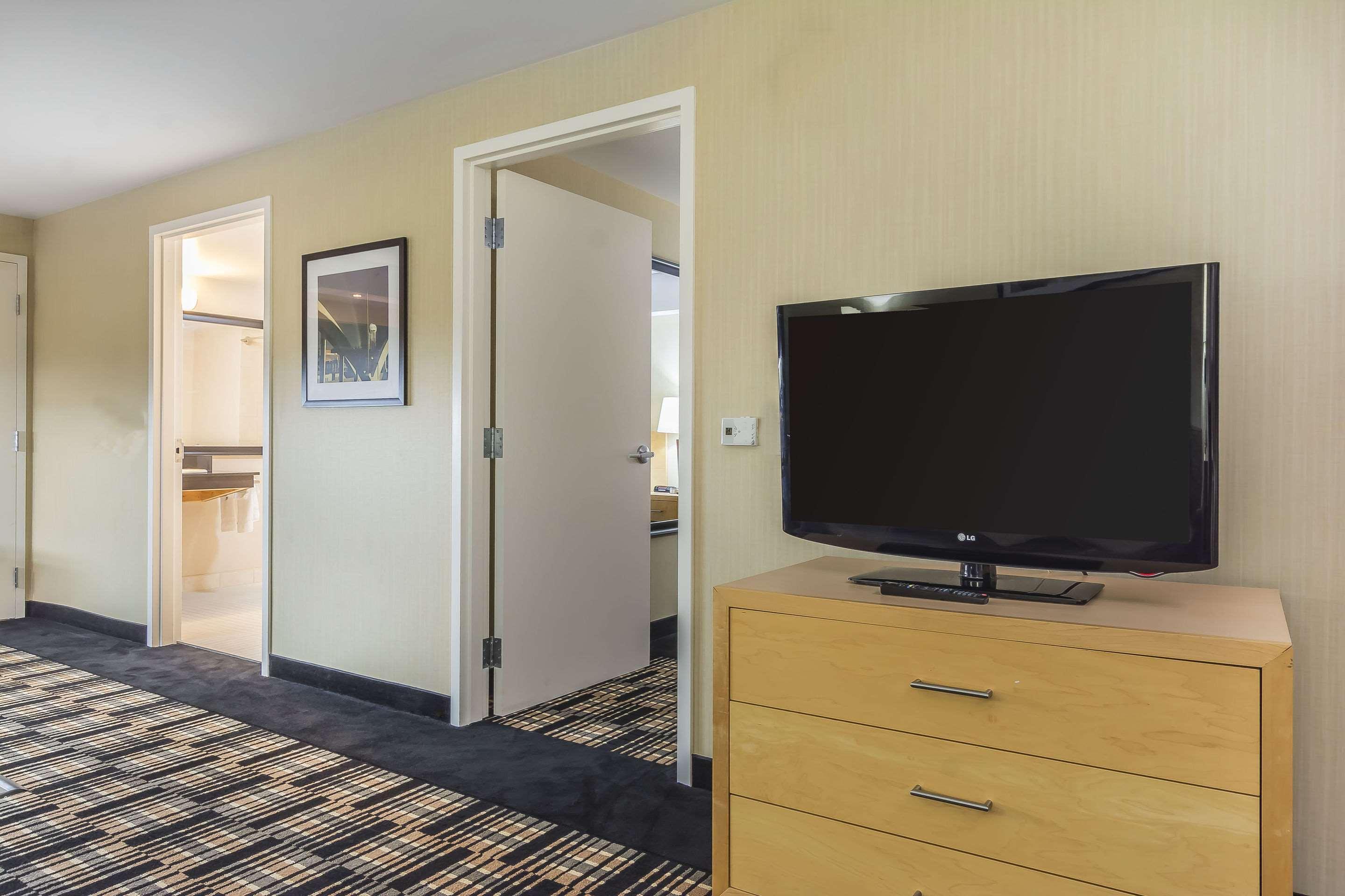בלוויל Comfort Inn מראה חיצוני תמונה