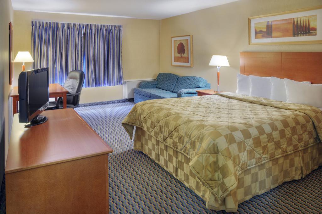 בלוויל Comfort Inn מראה חיצוני תמונה