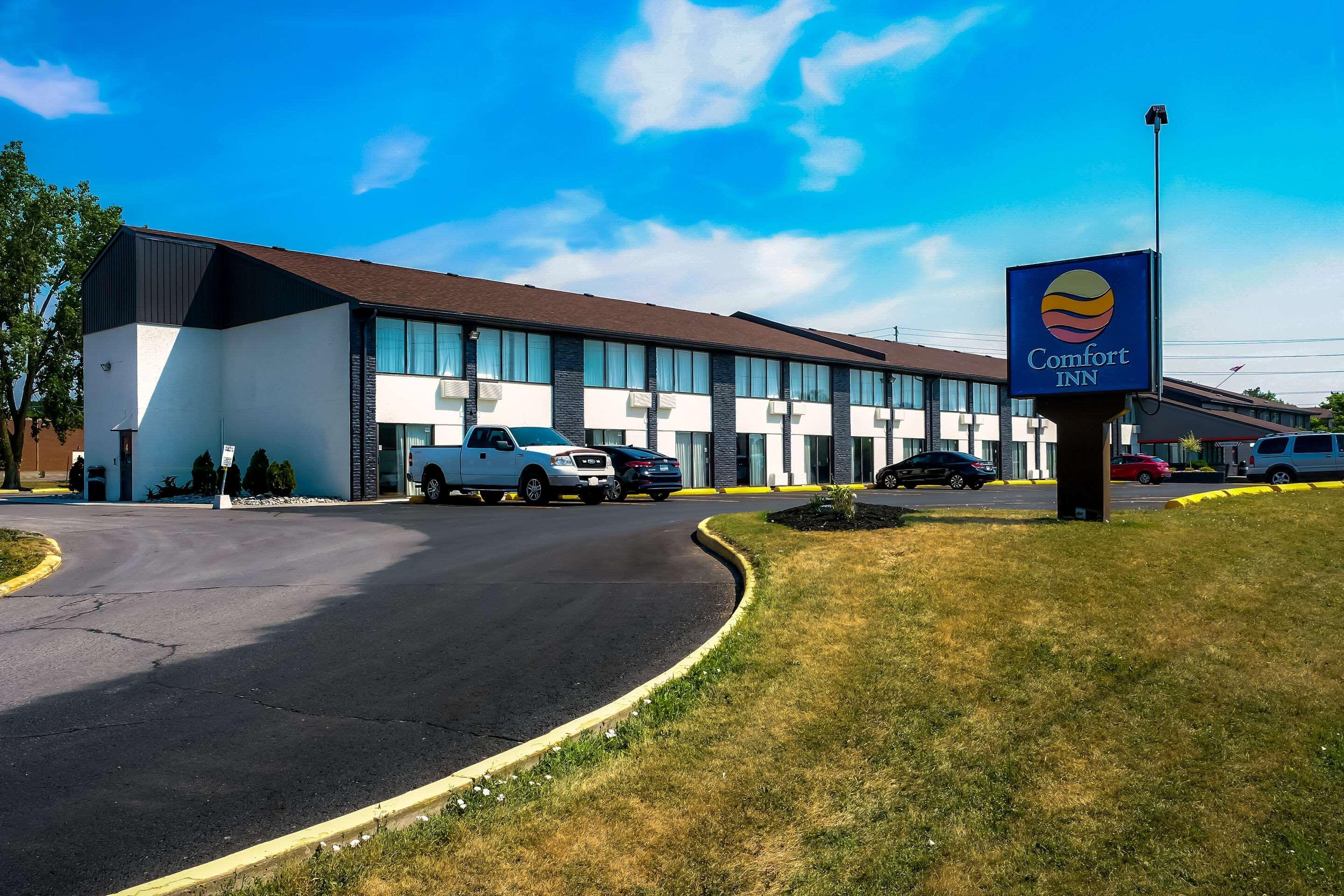בלוויל Comfort Inn מראה חיצוני תמונה