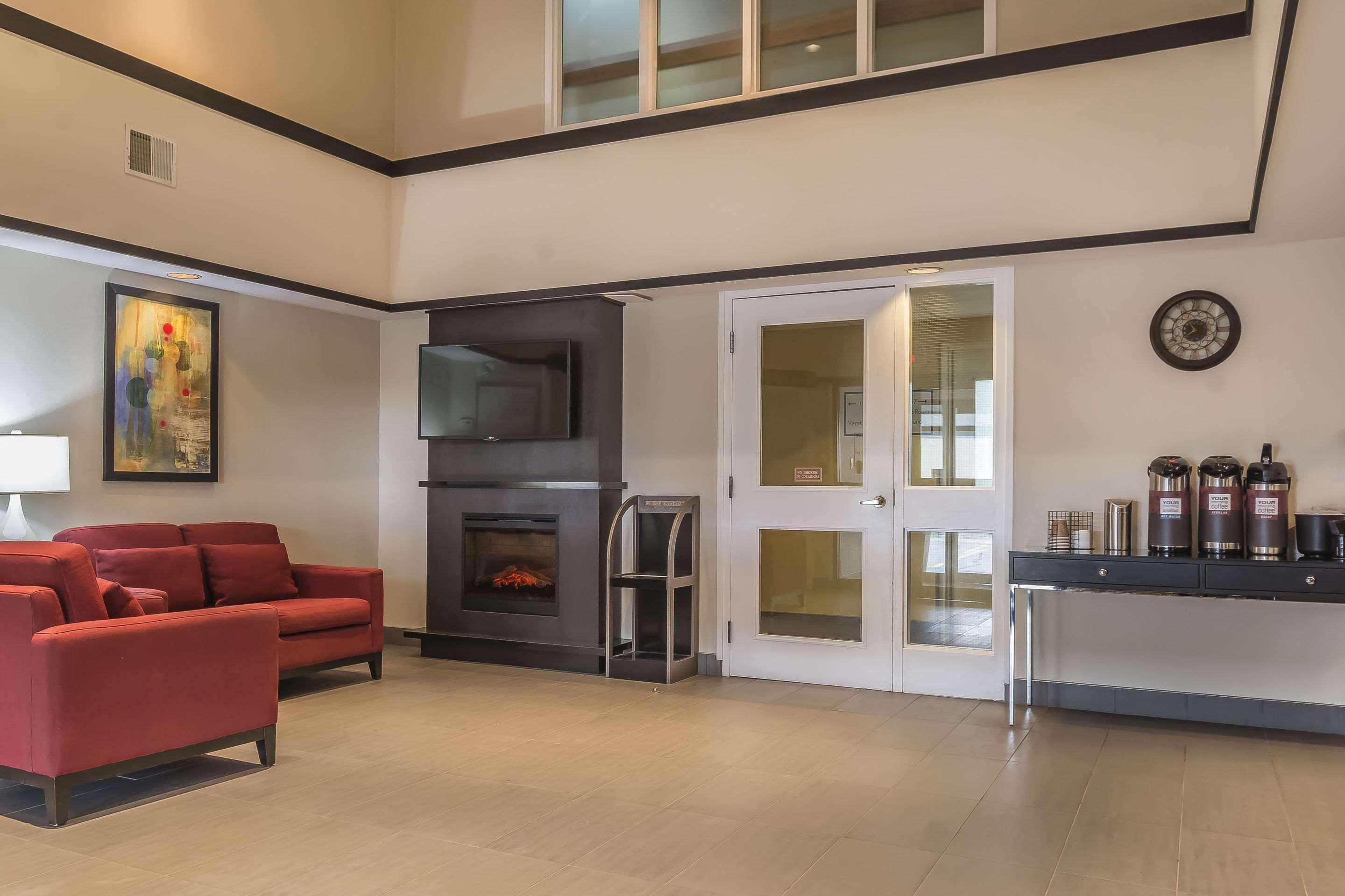בלוויל Comfort Inn מראה חיצוני תמונה