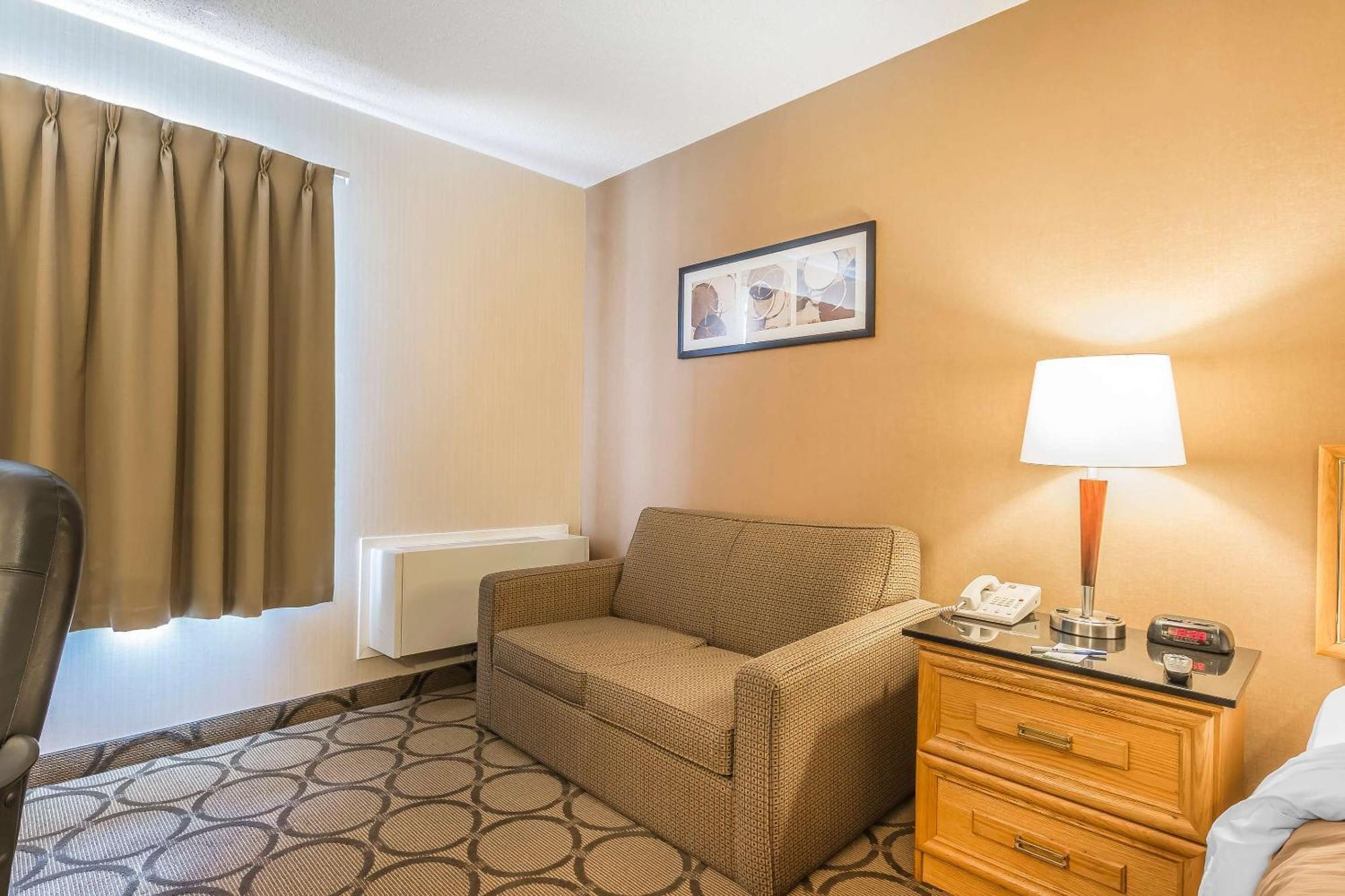 בלוויל Comfort Inn מראה חיצוני תמונה