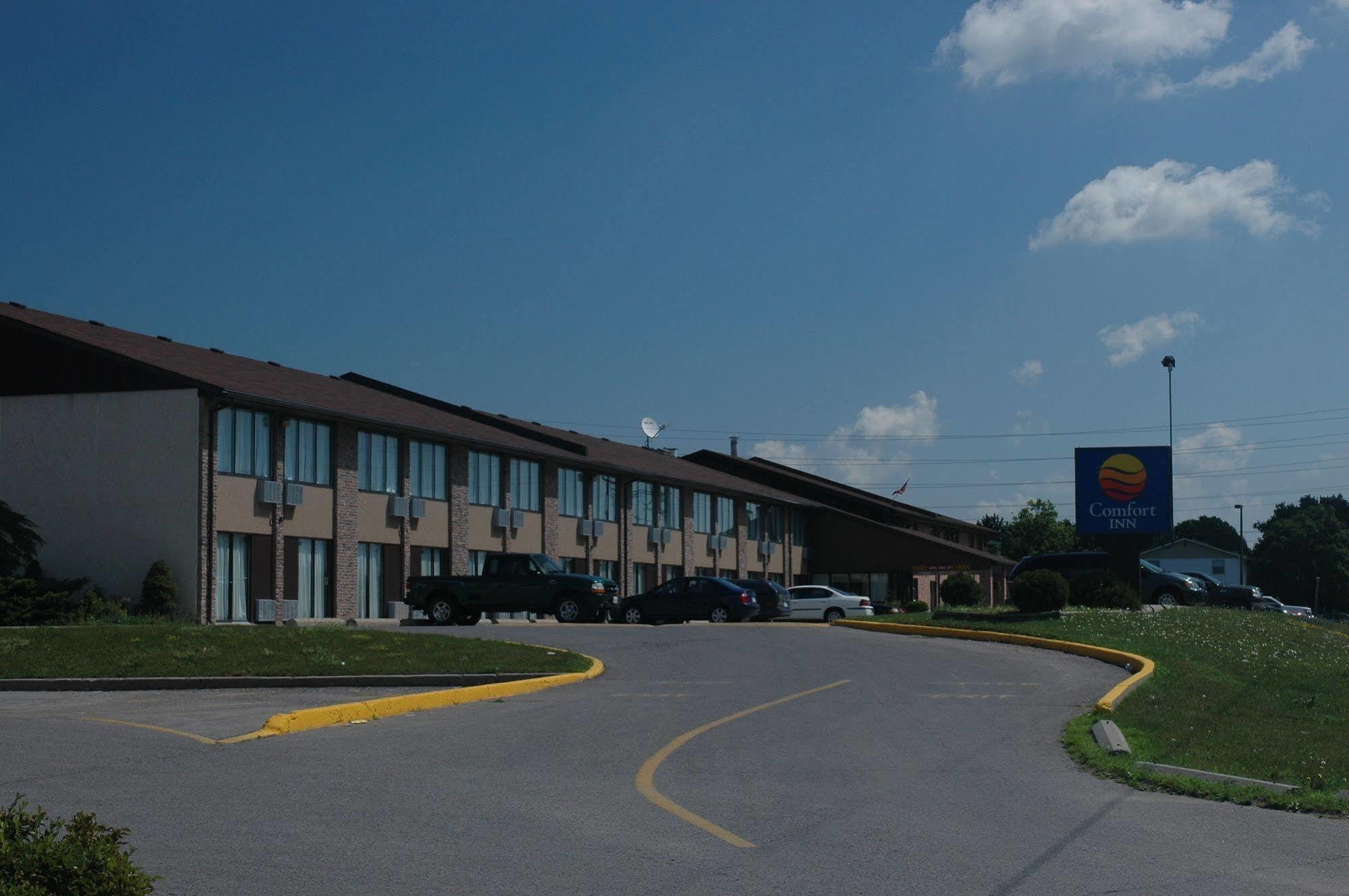 בלוויל Comfort Inn מראה חיצוני תמונה