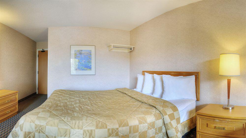 בלוויל Comfort Inn מראה חיצוני תמונה